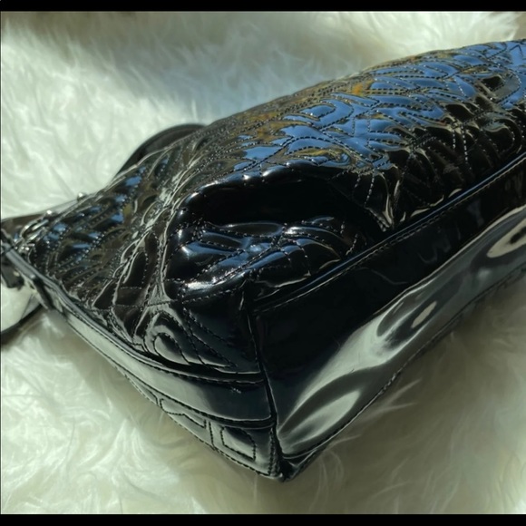SOLD DKNY Patent Leather Crossbody bag - Picture 12 of 13